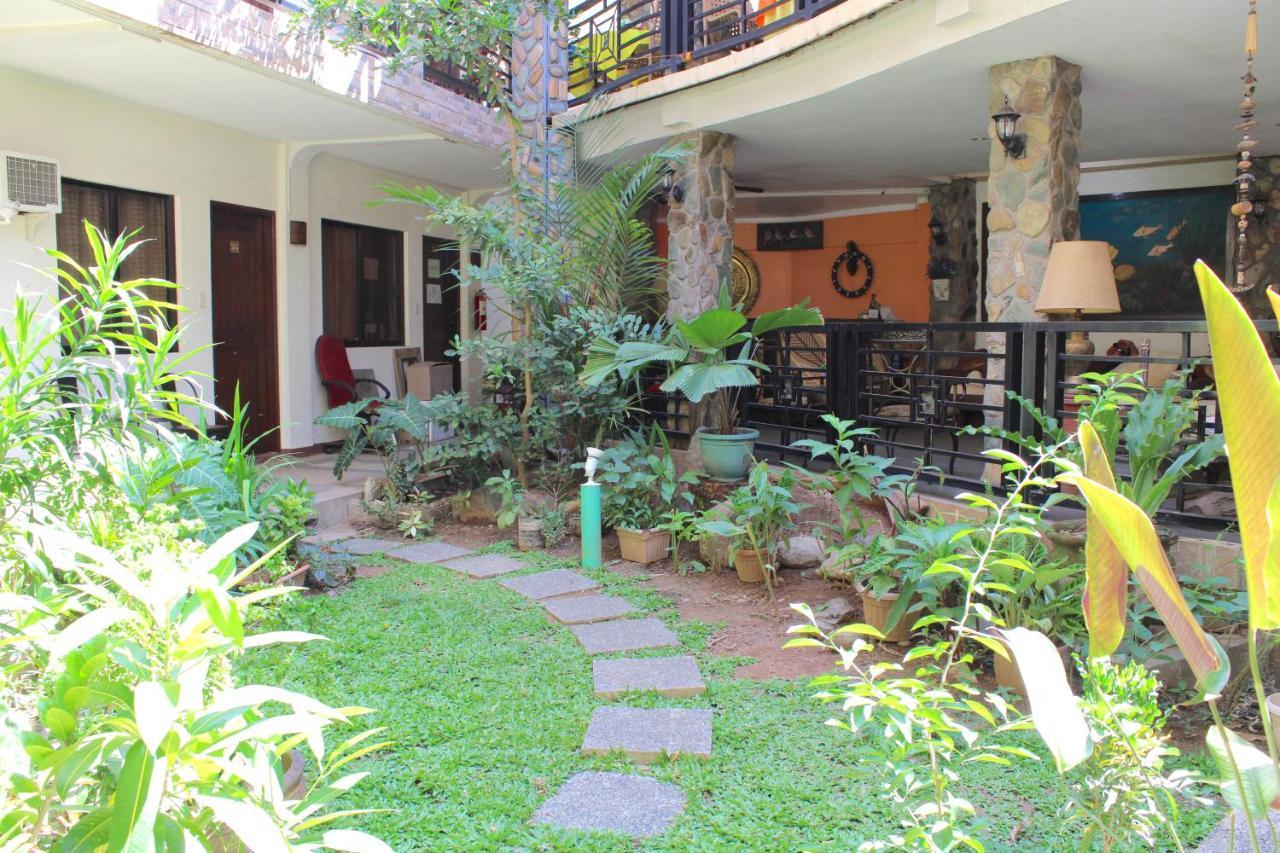 Balaibinda Lodge Coron Exterior photo