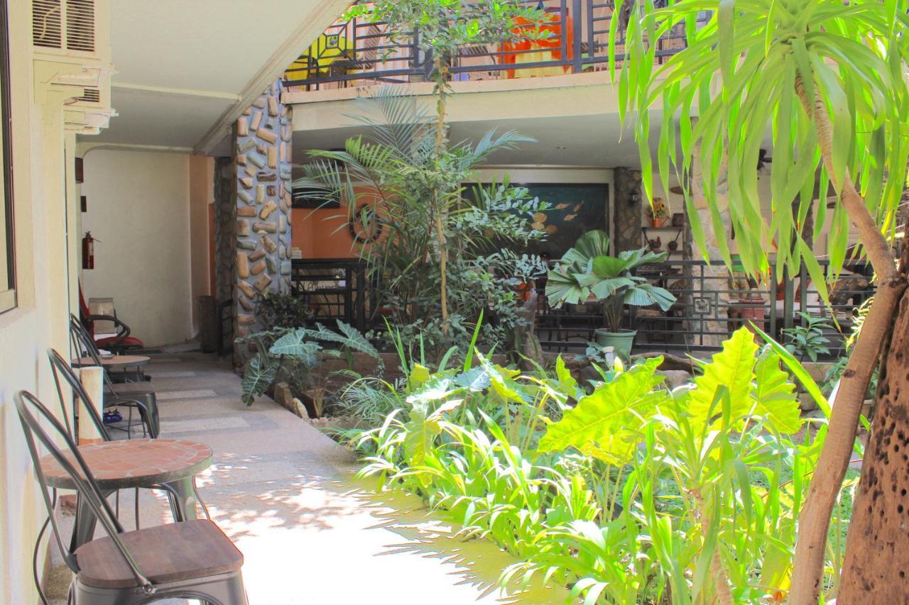 Balaibinda Lodge Coron Exterior photo